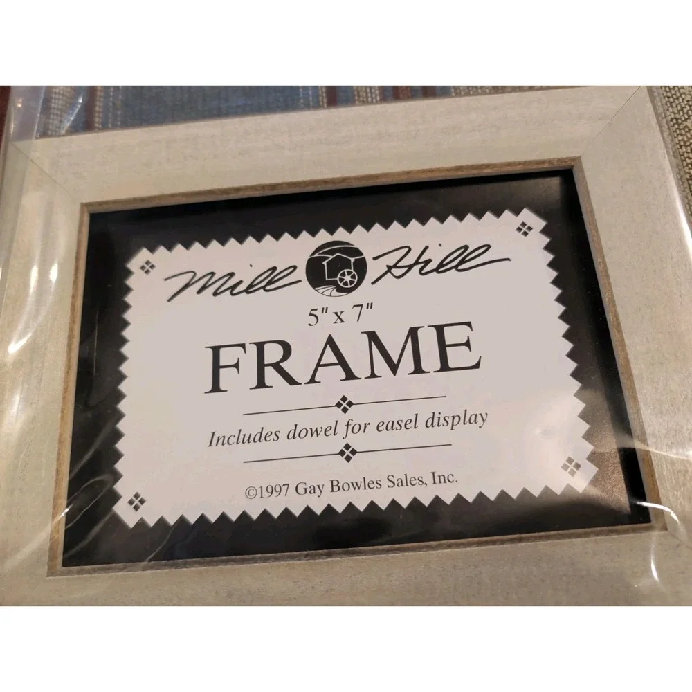Brand New 1997 Gay Bowles Mill Hill Frame 5x7 Antique White Frame Wood